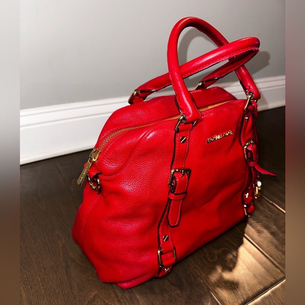 Michael Kors Bedford Pebbled Leather Red Satchel and Matching Red Wallet Set - Picture 5 of 16